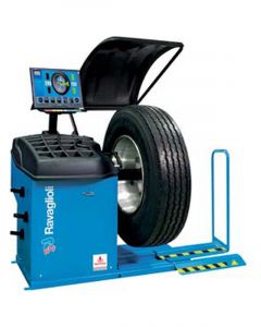 Alemlube Truck Wheel Balancer. Microprocessor Controlled 