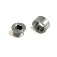 Innovate Motorsports Oxygen Sensor Bung Straight Weld-On 18 mm x 1.50 Fe